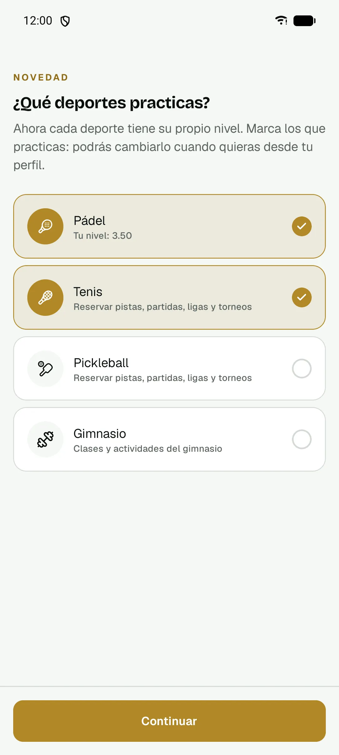 App del club: el socio marca los deportes que practica, con su nivel de pádel ya guardado
