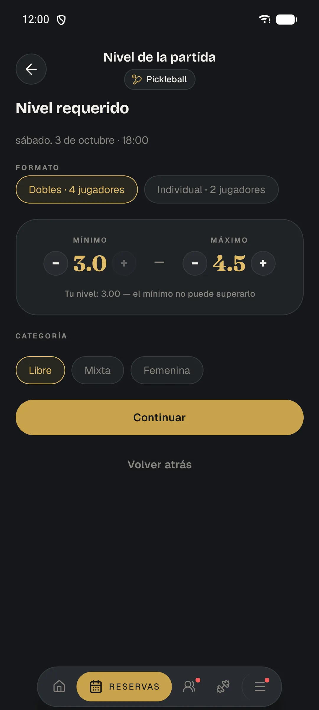 App del club: abrir una partida de pickleball en dobles o individual con su rango de nivel