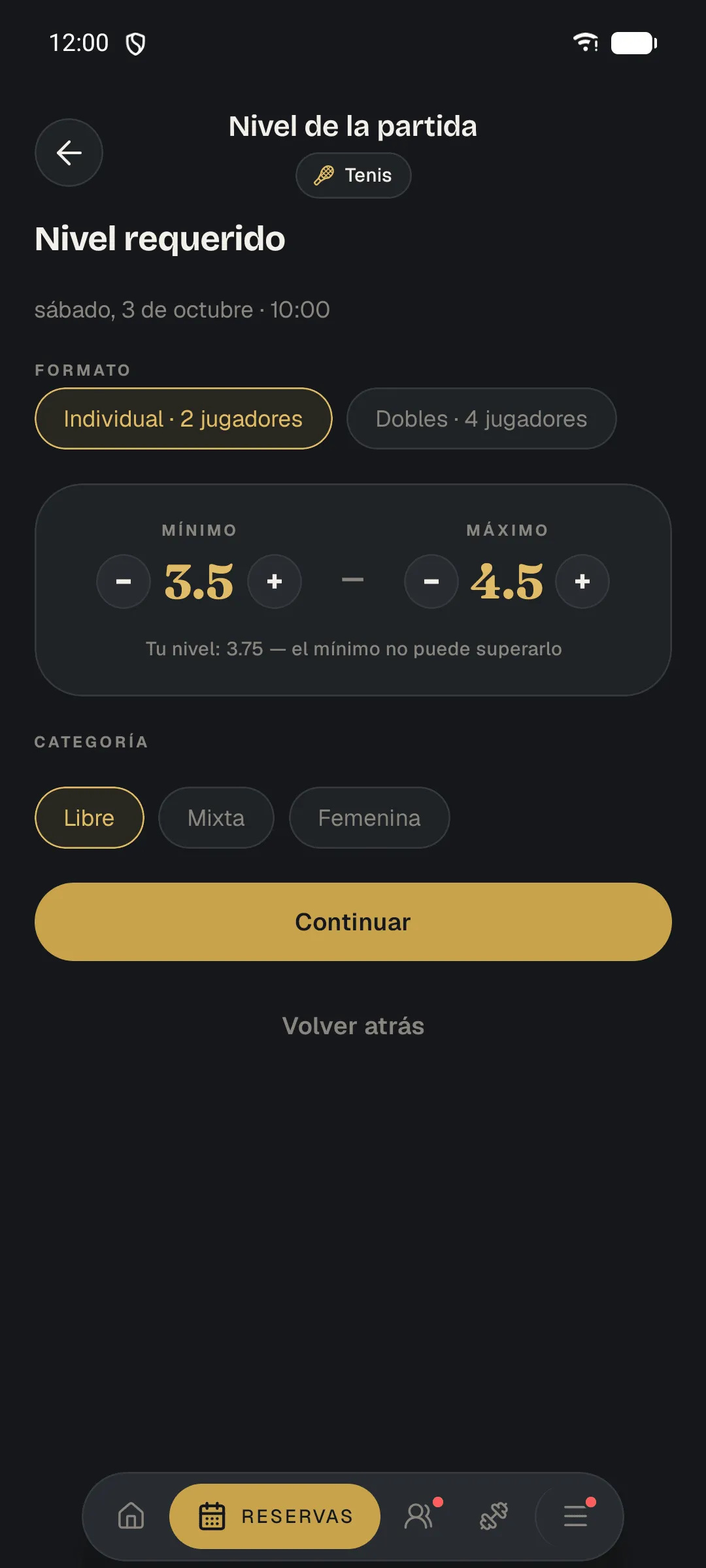 App del club: abrir una partida de tenis eligiendo individual o dobles y el rango de nivel