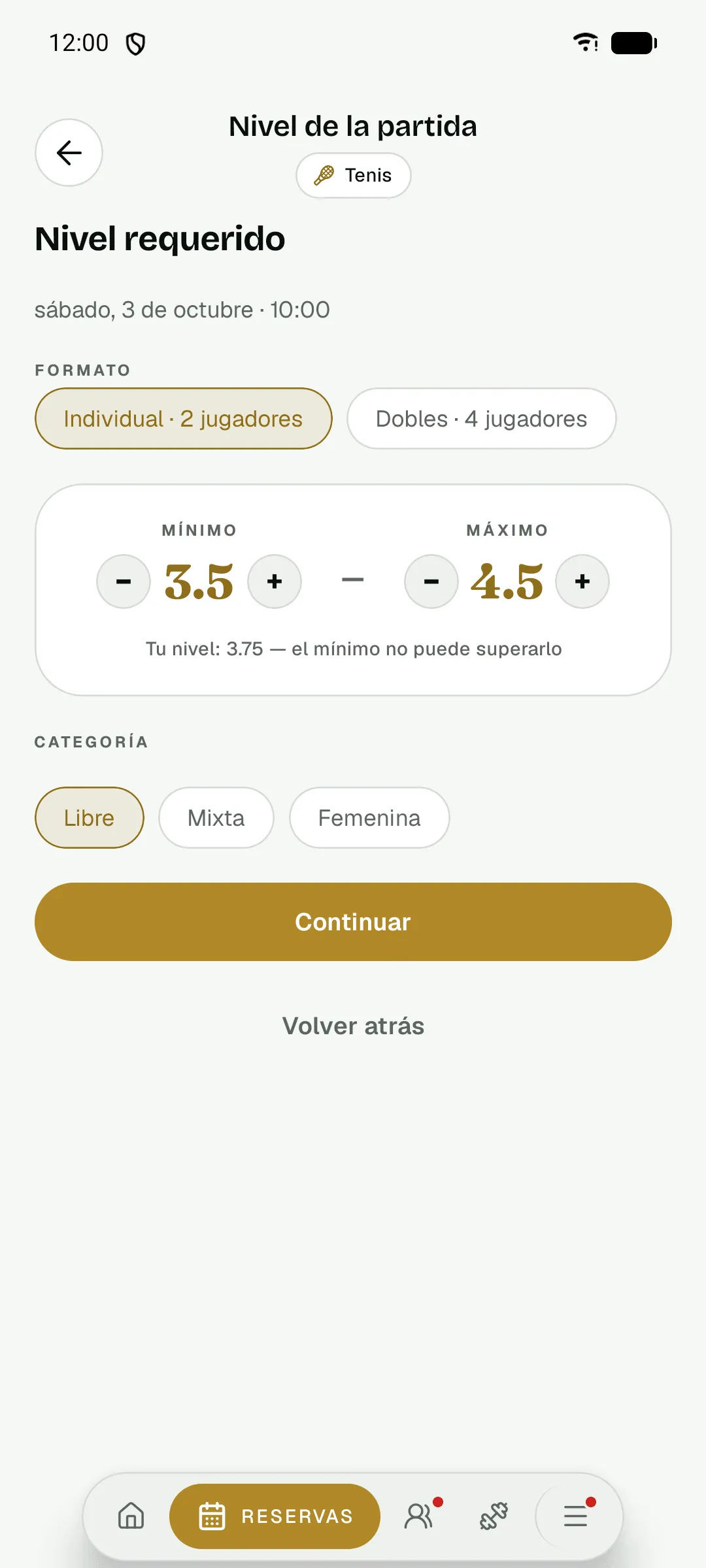 App del club: abrir una partida de tenis eligiendo individual o dobles y el rango de nivel